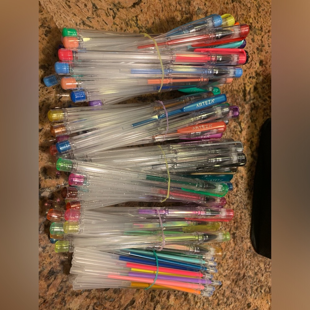 60 Arteza Pens + 54 refills Pen Set
